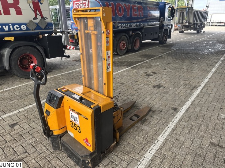 Jungheinrich Reachtruck