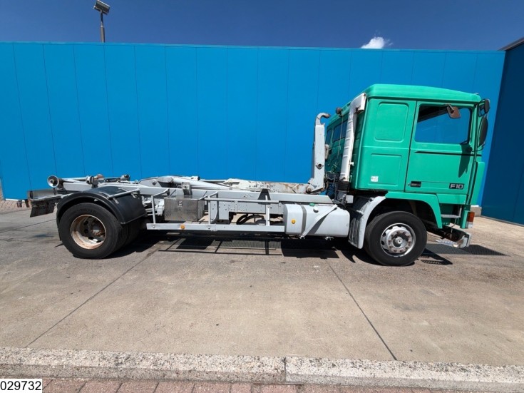 Volvo F10