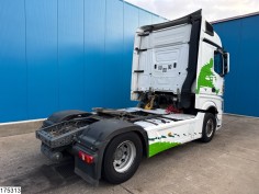 Mercedes Actros 1845