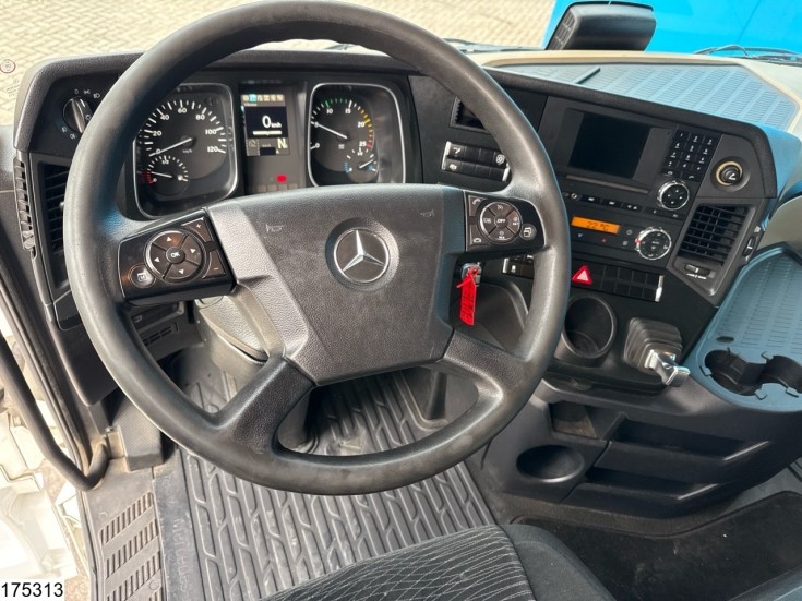 Mercedes Actros 1845