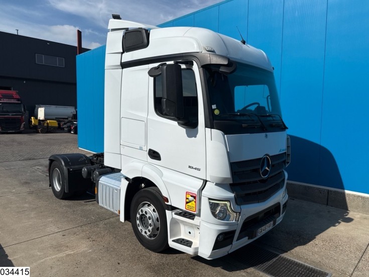 Mercedes Actros 1845
