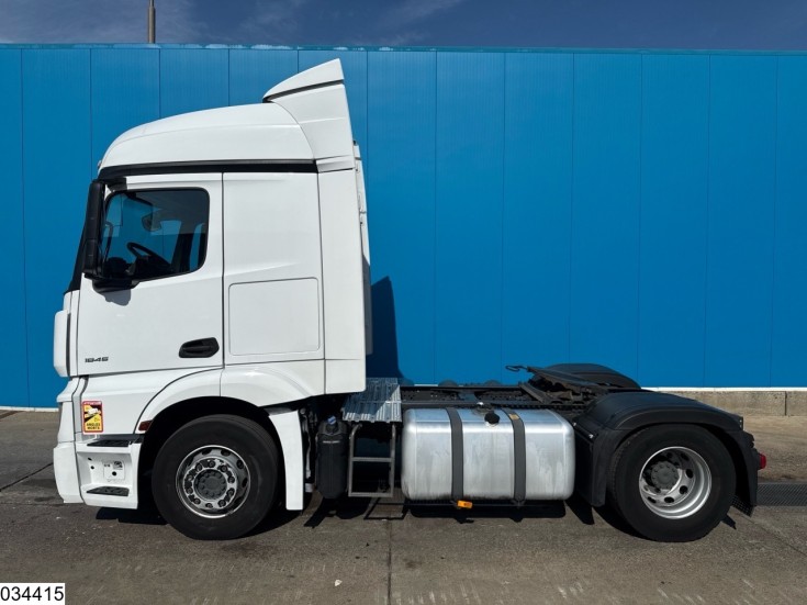 Mercedes Actros 1845