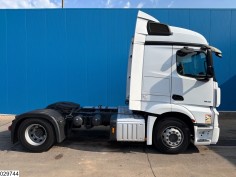 Mercedes Actros 1845