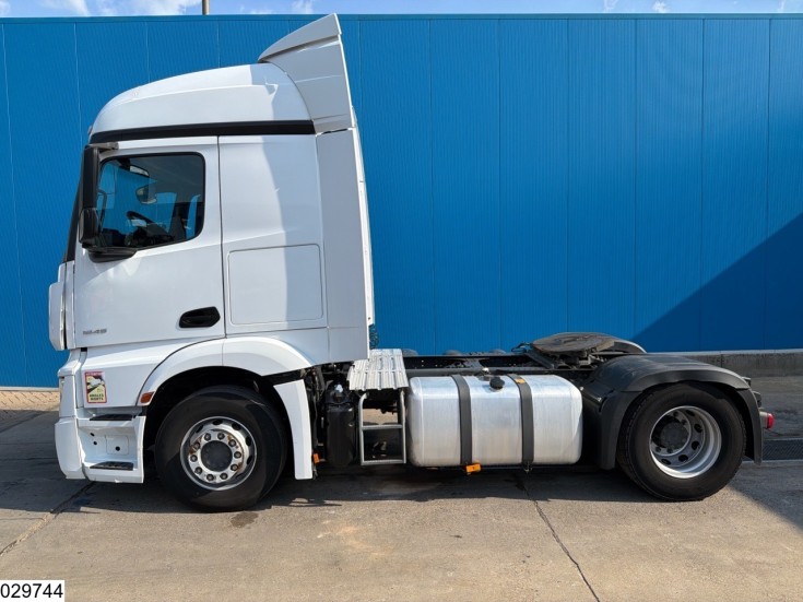 Mercedes Actros 1845