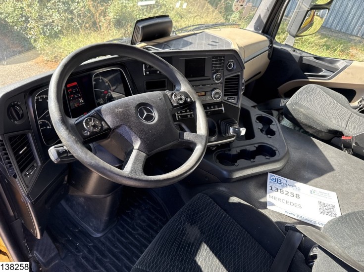 Mercedes Actros 1843