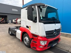 Mercedes Actros 1843