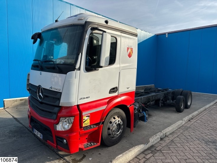Mercedes Actros 2548