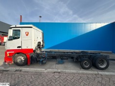 Mercedes Actros 2548