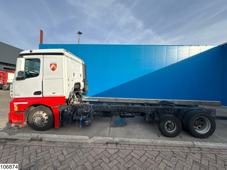 Mercedes Actros 2548