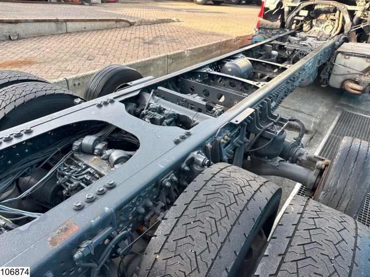 Mercedes Actros 2548