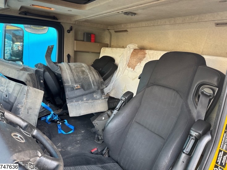 Mercedes Actros 1843