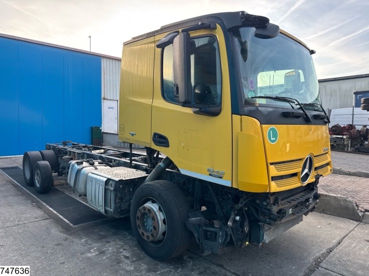 Mercedes Actros 1843