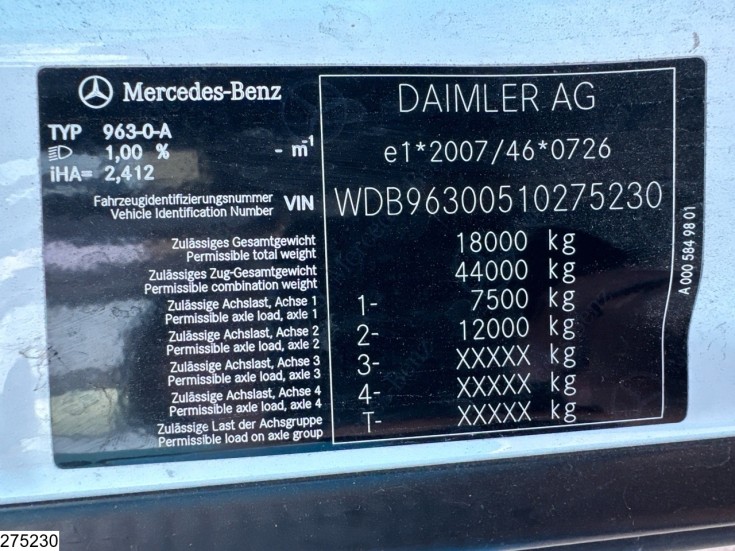 Mercedes Actros 2348