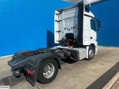 Mercedes Actros 1845
