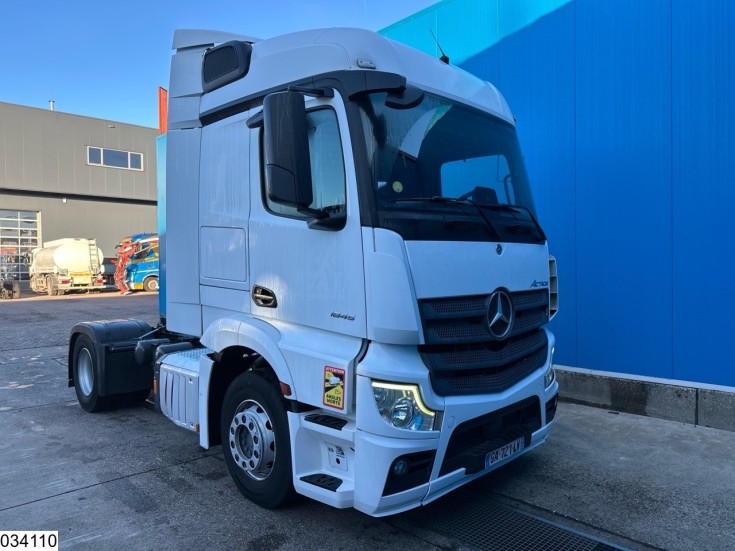 Mercedes Actros 1845