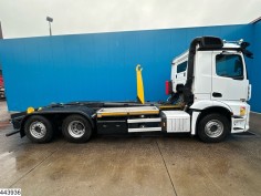 Mercedes Actros 2548