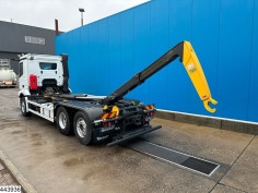 Mercedes Actros 2548