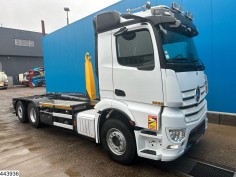 Mercedes Actros 2548