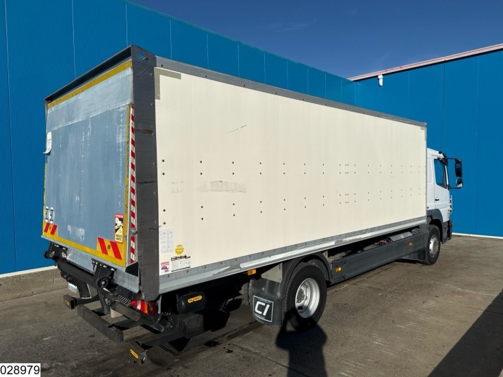 Mercedes Atego 1318