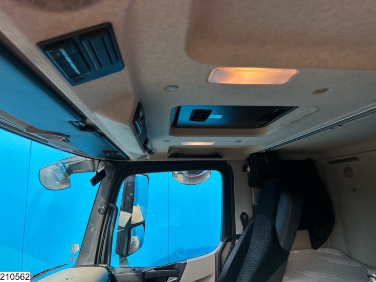 Mercedes Actros 1843
