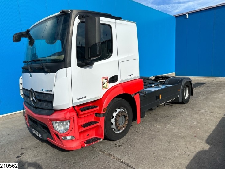 Mercedes Actros 1843