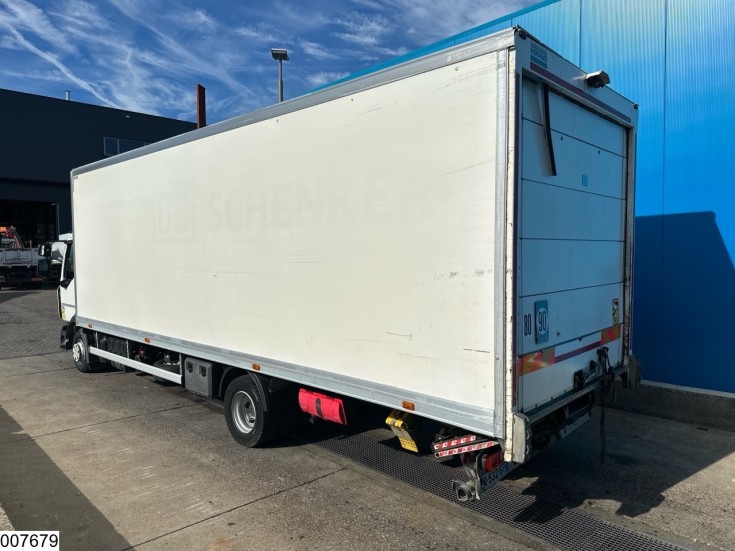 Renault D12 210