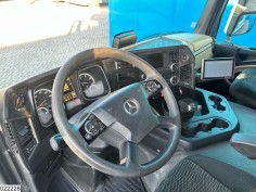 Mercedes Actros 1843