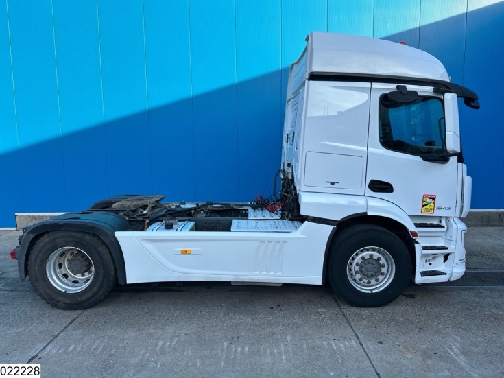 Mercedes Actros 1843