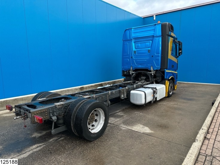 Mercedes Actros 1843