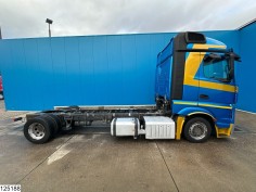 Mercedes Actros 1843