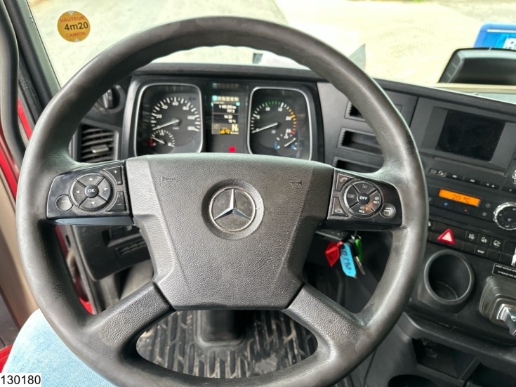 Mercedes Actros 2548