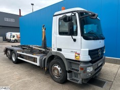 Mercedes Actros 2532