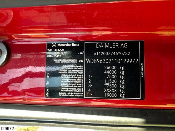 Mercedes Actros 2548
