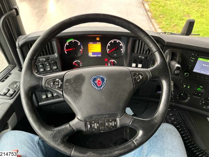 Scania P 450