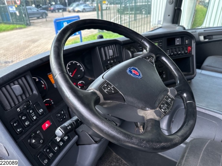Scania P 450
