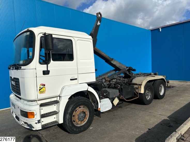 MAN 26 400