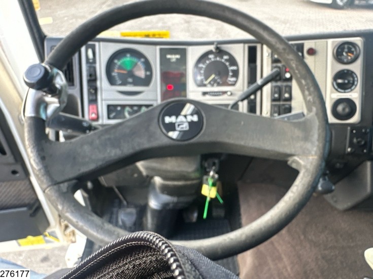 MAN 26 400