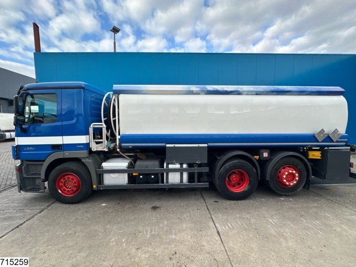 Mercedes Actros 2532