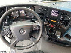 Mercedes Actros 1842