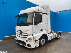 Mercedes Actros 1842