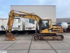 Caterpillar 318 B