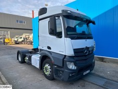 Mercedes Actros 2443