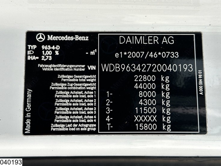 Mercedes Actros 2443