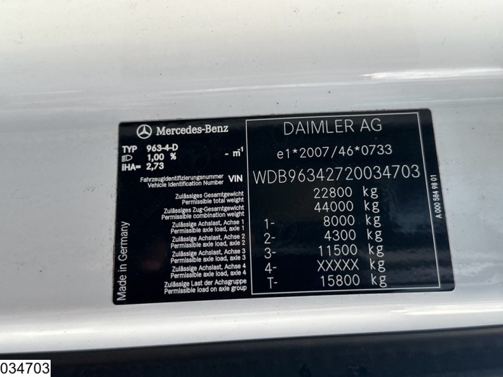 Mercedes Actros 2443