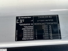 Mercedes Actros 2443