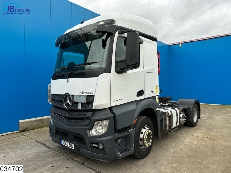 Mercedes Actros 2443