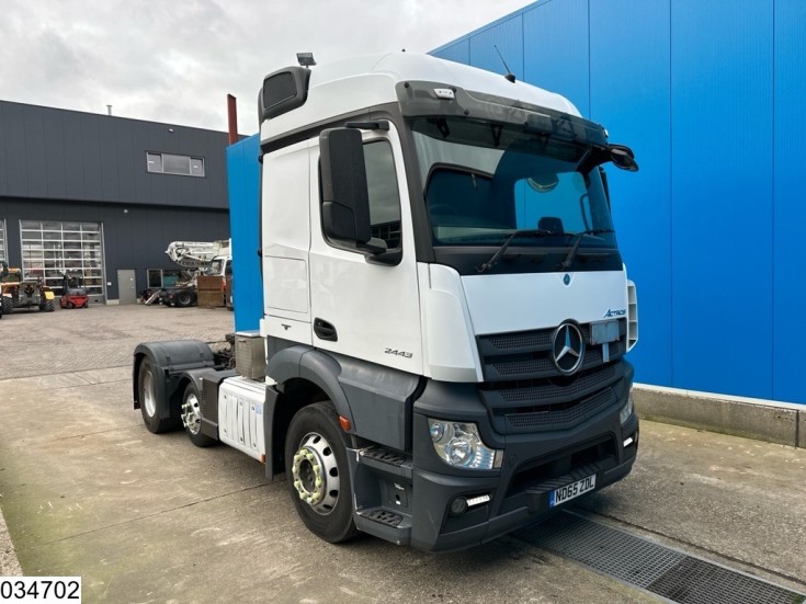 Mercedes Actros 2443