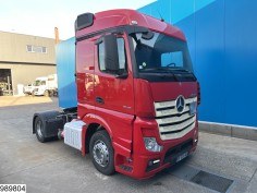 Mercedes Actros 1848