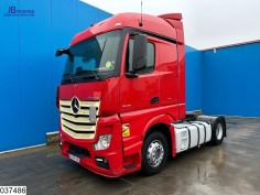 Mercedes Actros 1848