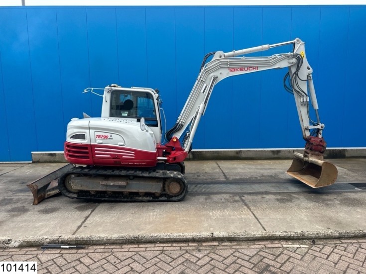 Takeuchi TB290